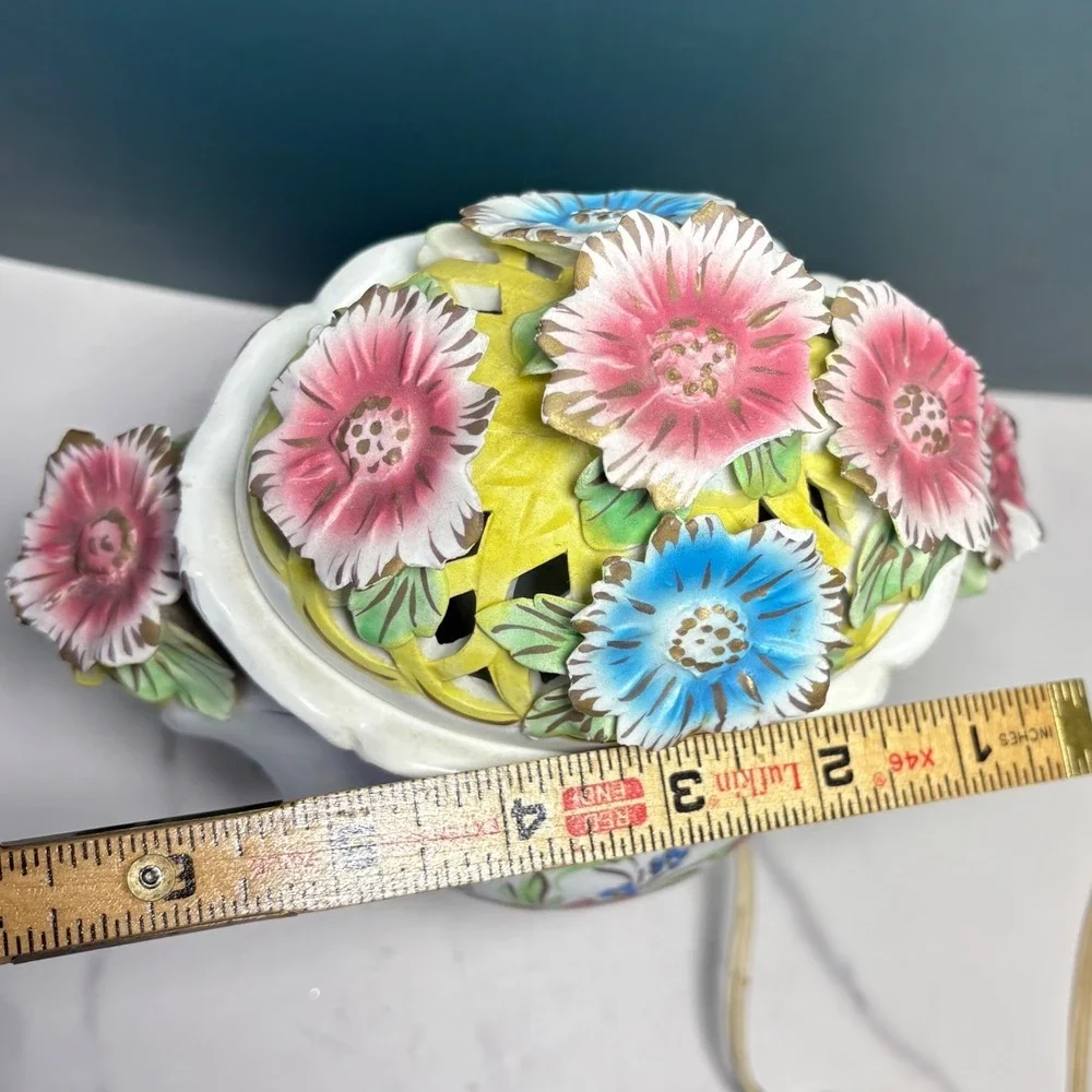 Vintage Italian Capodimonte Style Porcelain Floral Accent Lamp Hand Painted